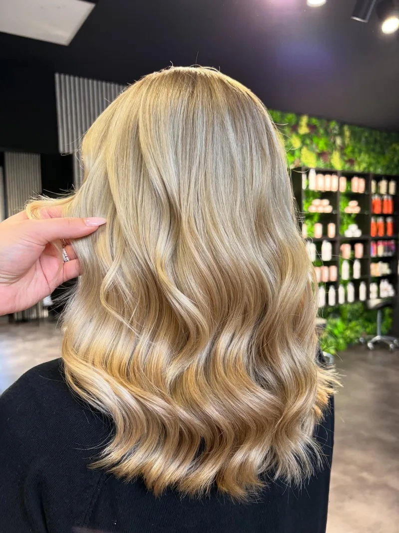 Balayage Blond — ein Ergebnis aus unserem Salon